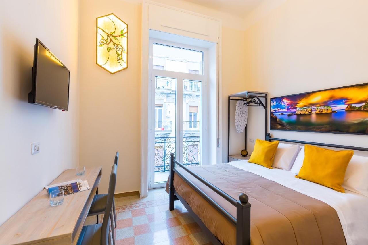 Central Station Apartments & Suites Naples Luaran gambar
