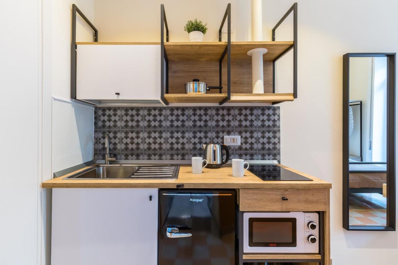 Central Station Apartments & Suites Naples Luaran gambar