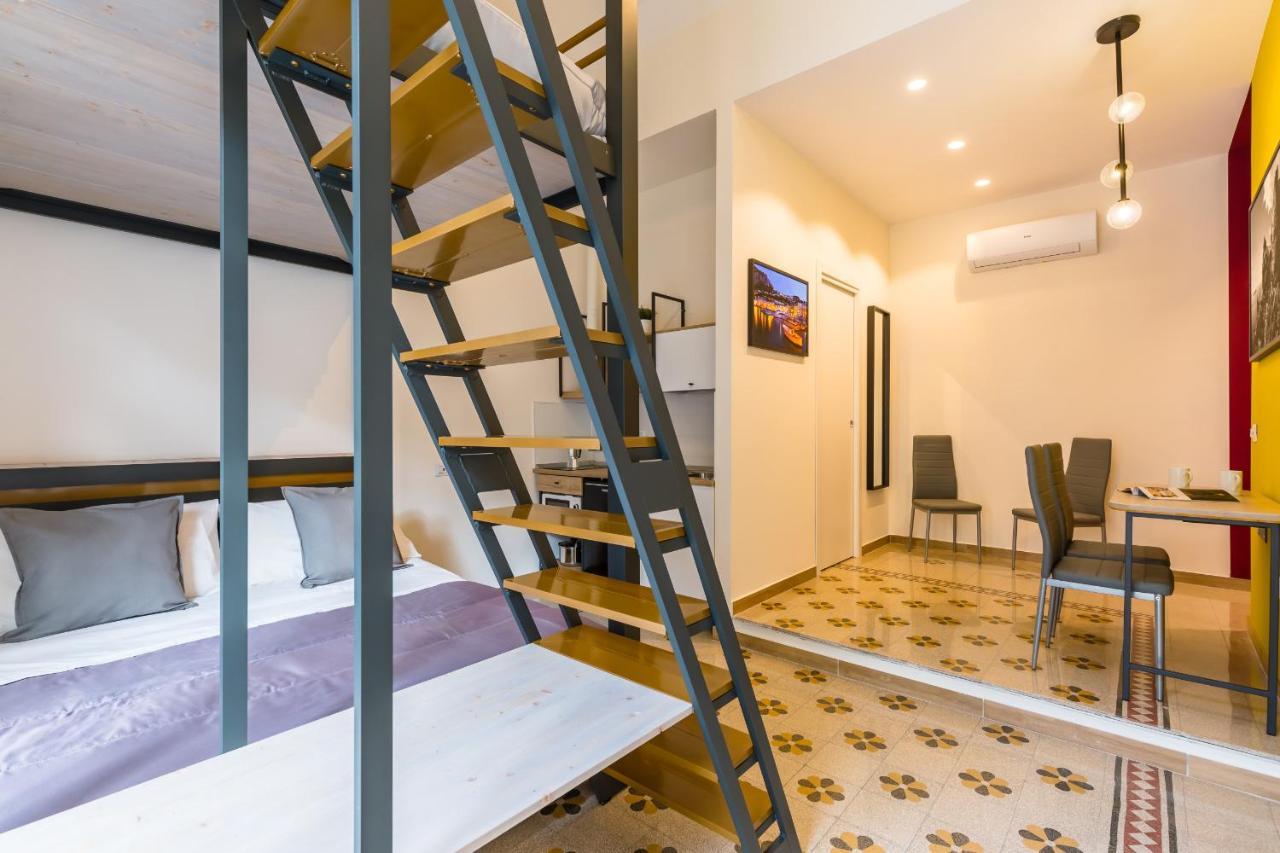 Central Station Apartments & Suites Naples Luaran gambar