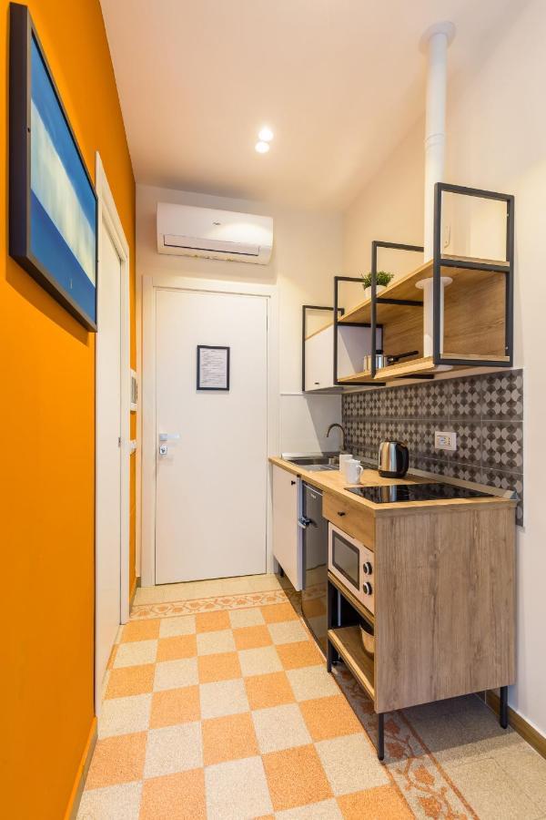 Central Station Apartments & Suites Naples Luaran gambar