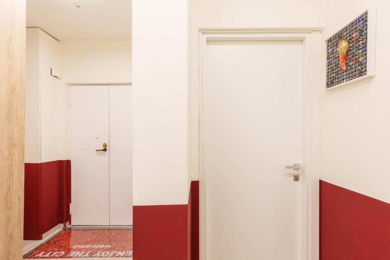 Central Station Apartments & Suites Naples Luaran gambar
