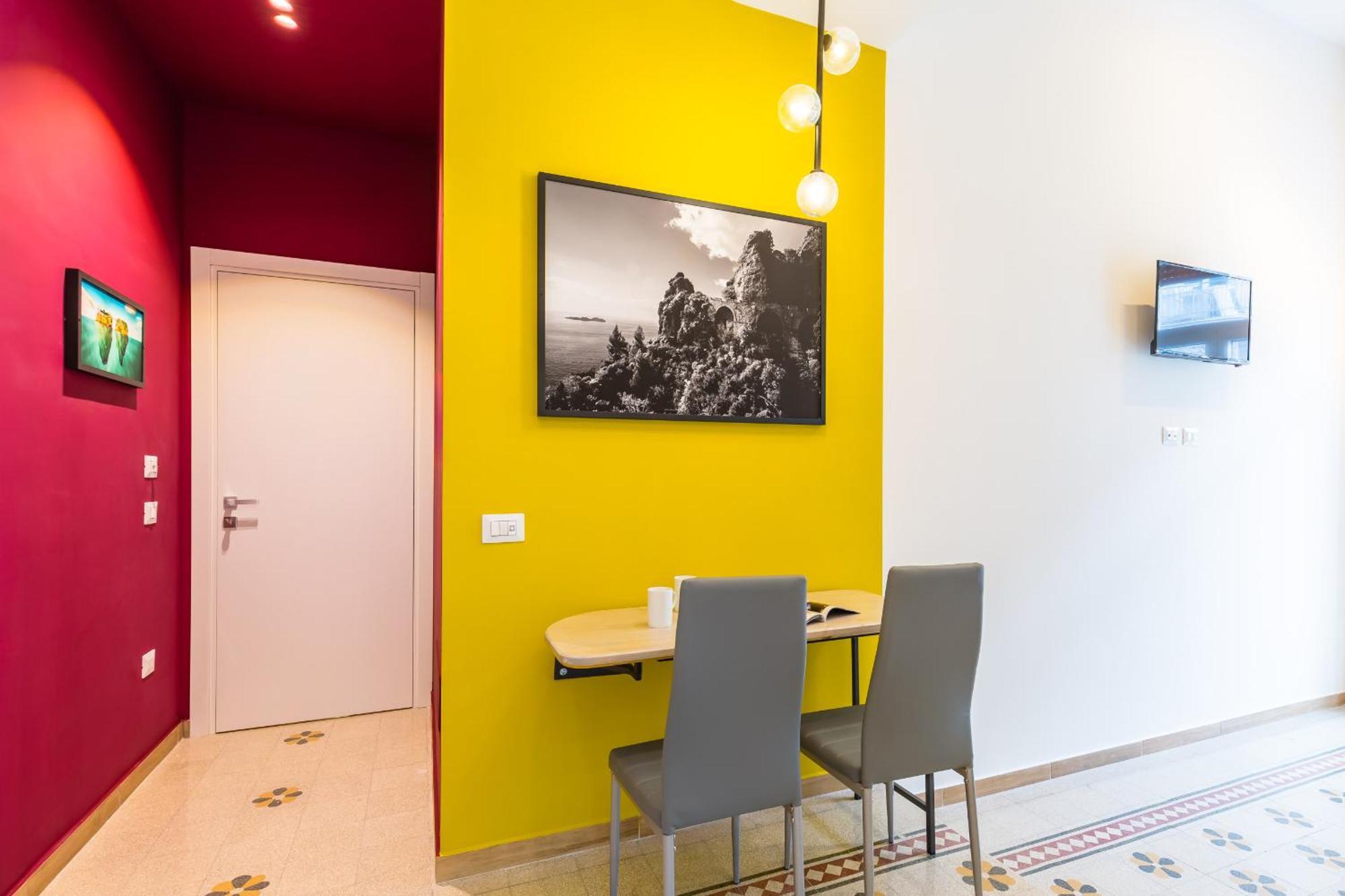 Central Station Apartments & Suites Naples Luaran gambar